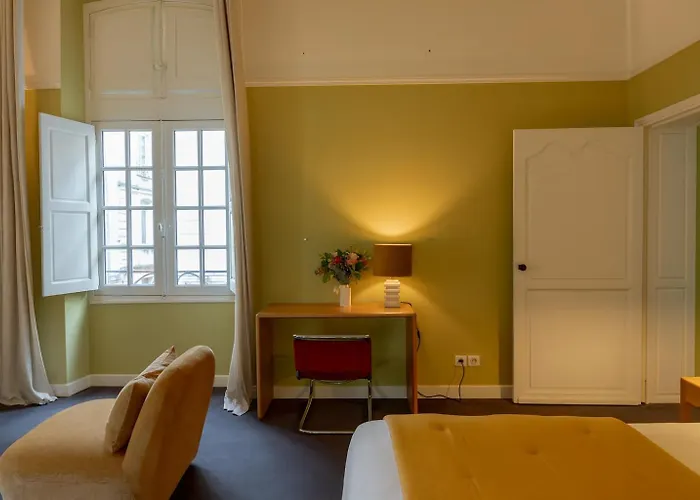 מלון Maison Fredon Centre 4*