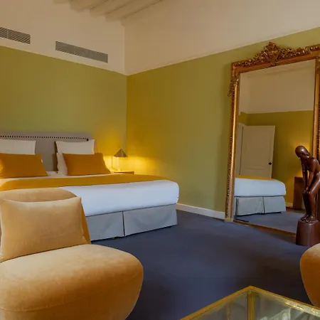 Maison Fredon Centre فندق 4*
