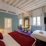 Maison Fredon Centre 호텔 4*